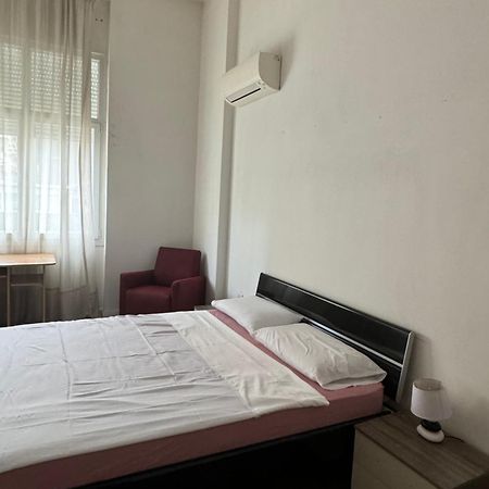 Ambassador Tirana Apartment Zewnętrze zdjęcie