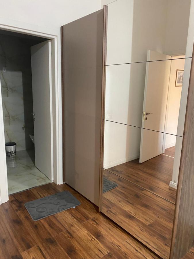Ambassador Tirana Apartment Zewnętrze zdjęcie