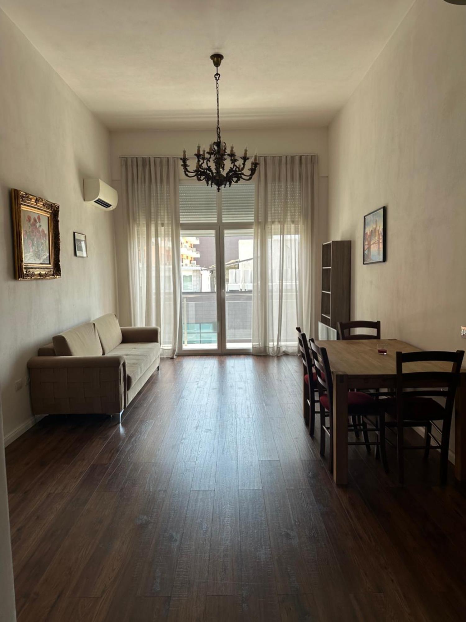 Ambassador Tirana Apartment Zewnętrze zdjęcie